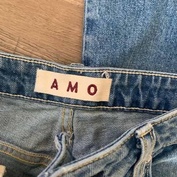 AMO High Rise Kick Crop - Picture 3 of 6